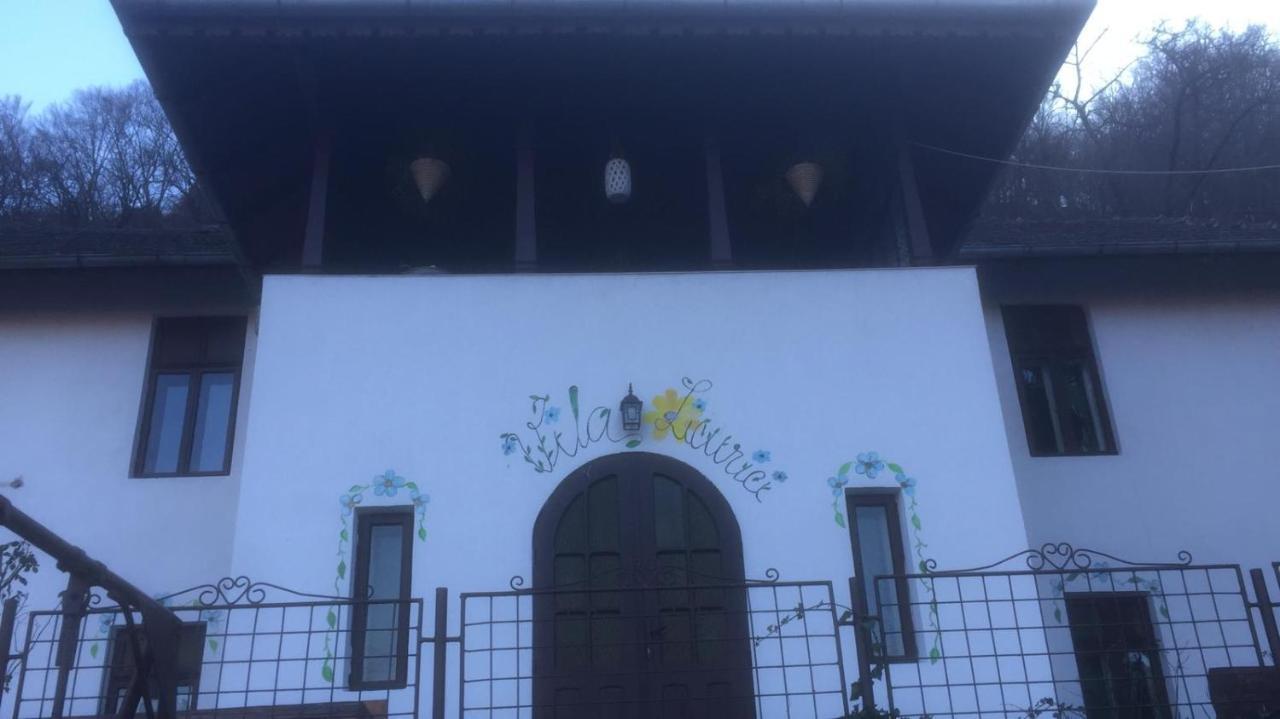 Vila Licurici كاسيولاتا المظهر الخارجي الصورة